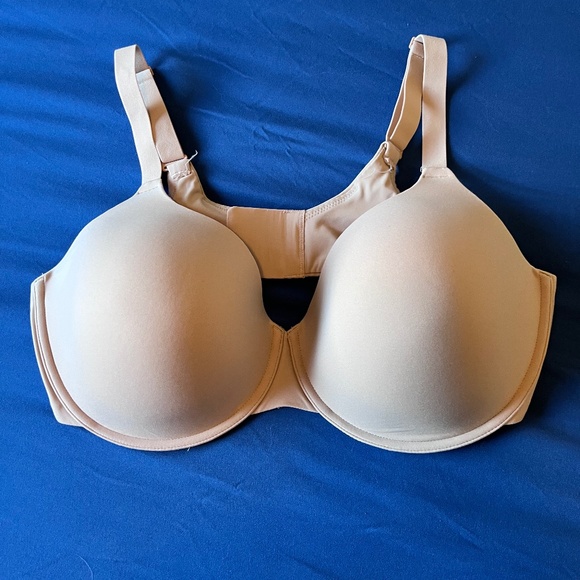 Skims T-Shirt Bra - Picture 1 of 3